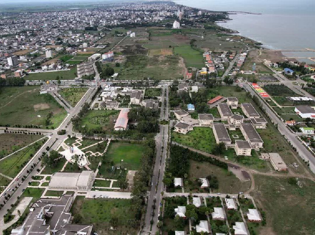 مشروع تصميم وتنفيذ صالة رياضية في سكن جامعة مازندران